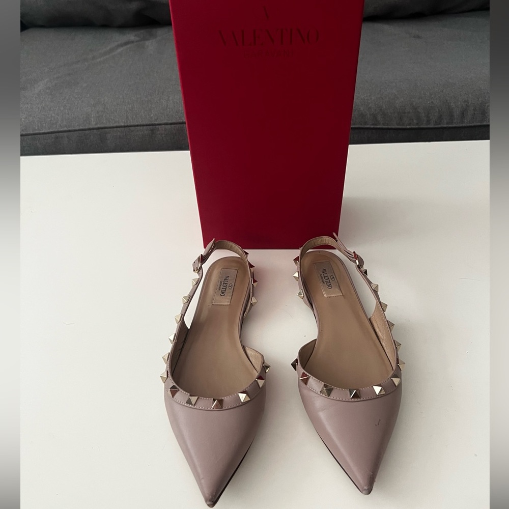 Valentino Rockstud Slingback Ballet Flat. Nude/Pale Pink